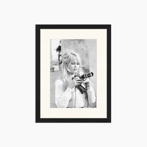 Brigitte with Her Camera - Print Muurdecoratie
