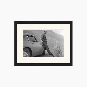Sean Connery on the Set of Goldfinger - Print Muurdecoratie