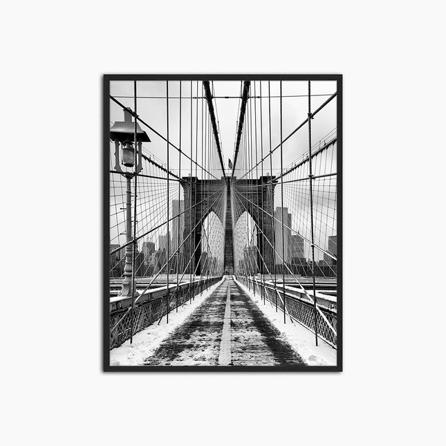 Brooklyn-Brücke mit Schnee bedeckt – Wanddekoration