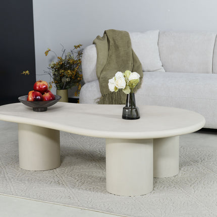 Lima Couchtisch – Beige Mikrozement – ​​130 cm