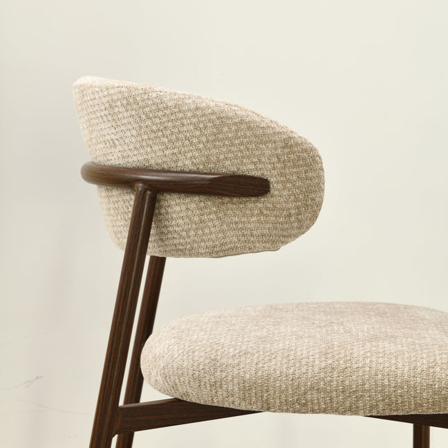 Kiara Eetkamerstoel - Beige Chenille - Walnoot